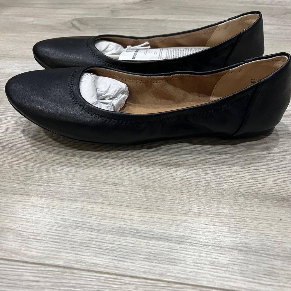 Amazon Essentials Black Round-Toe Ballet Flats NWT - image 2